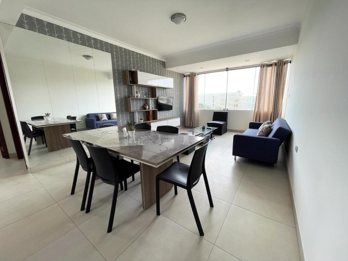 Edificio Las Palmas 3100 ซานตาครูซเดอลาเซียร์รา ภายนอก รูปภาพ
