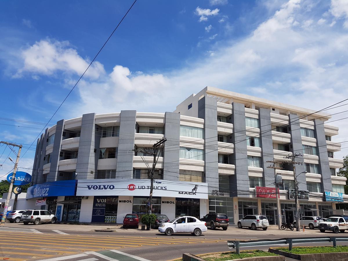 Edificio Las Palmas 3100 ซานตาครูซเดอลาเซียร์รา ภายนอก รูปภาพ