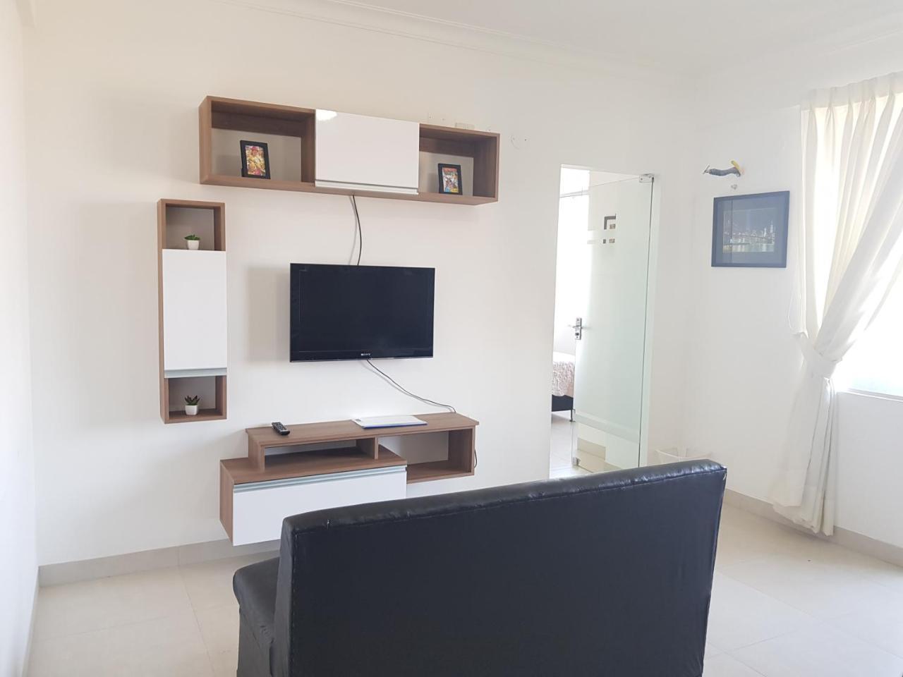 Edificio Las Palmas 3100 ซานตาครูซเดอลาเซียร์รา ภายนอก รูปภาพ