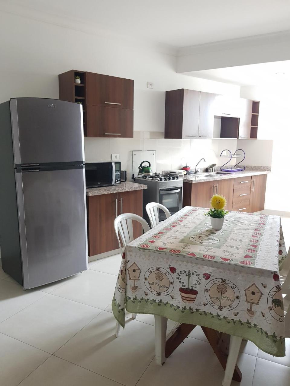Edificio Las Palmas 3100 ซานตาครูซเดอลาเซียร์รา ภายนอก รูปภาพ
