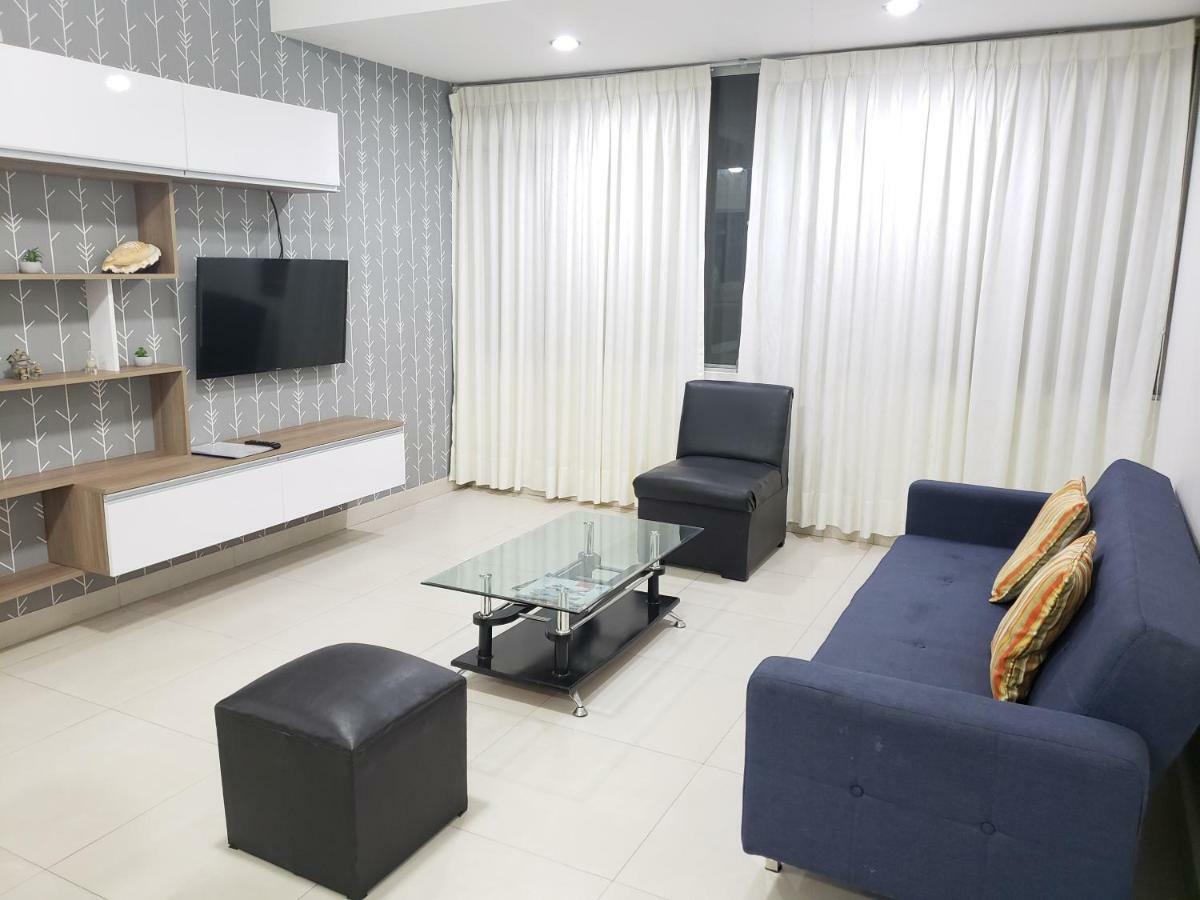 Edificio Las Palmas 3100 ซานตาครูซเดอลาเซียร์รา ภายนอก รูปภาพ